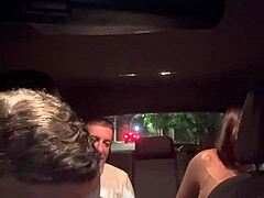 Novinha asiática paga uber com boquete molhado e cuzinho apertado, que loucura!