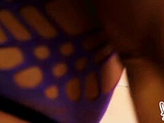 Miss Raquelova velika klitorisa draži v spodnjem perilu