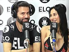 entrevista con jenifer play termina con preguntas picantes que me excitan