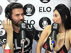entrevista con jenifer play termina con preguntas picantes que me excitan