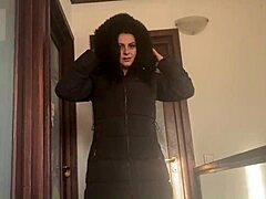 My Husband's Friend In Bed, I Want To Suck Him Hard!