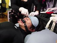 dominafire makes salome salvi squirt with strapon