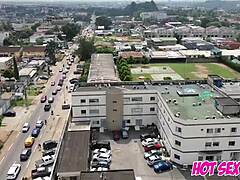 mon ami étranger baise ma belle-mère avec gros cock