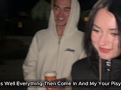 Минет незнакомцу после прогулки.