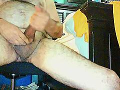 fat curvy slut flashing monster cock turns me on