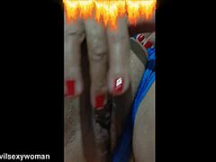 Blonde latina fingering her clit so deliciously 😍