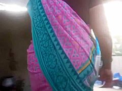 Indian Aunty in Awesome Homemade Porn