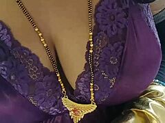 Delivery boy fucks hot bhabhi doggystyle