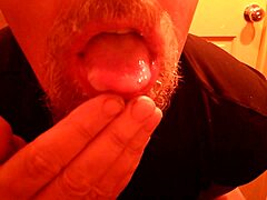 Jbarths eats his own cumshot!