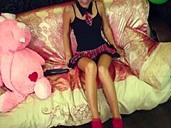 Petite brunette dares to try hardcore anal