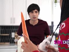 Lille 18+ sød latin teen i sin stedbrors knalderperiode