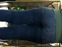 candid teen booty hidden in jeans