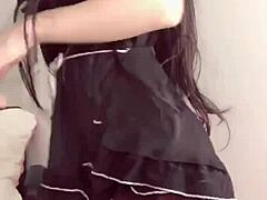 Hey, tanzt mit den geilen prallen Titten