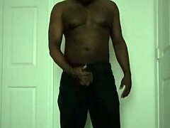 want to see this threesome roleplay?