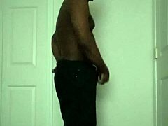 want to see this threesome roleplay?