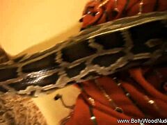 i'm watching true beauty from india undress