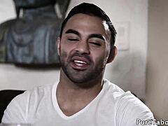 Busty cougar KISSES teen before getting FINGERFUCKED