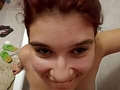 chiara si fa pisciare sulle tette in the bathroom.