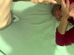 I, as a hot yung grl, recieve doble penetrtion in hommade trio