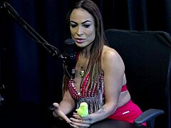 Belinha Baracho Provokes in Swingers House!