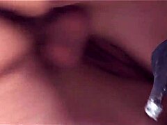 Vicky als Sekretärin trifft Kunde und sie ficken ohne Kondom