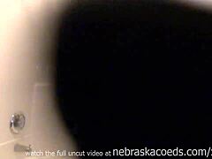 Whoa this pale midwestern amateur tries dildo banging outdoors for her first time 😏