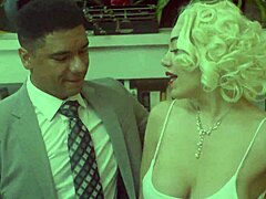 Barack Obama Fucks Marilyn Monroe in Wild Presidents Day Parody!