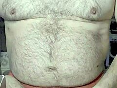 Ezsosa shares curvy exhibitionist flashing update from bedroom on May 30 2025.