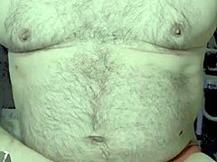 Ezsosa shares curvy exhibitionist flashing update from bedroom on May 30 2025.