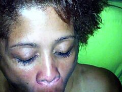 Моя пуэрториканская принцесса сосёт хуй