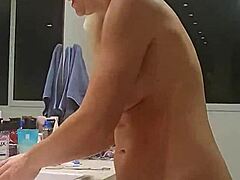 AlineMilf Update 200 From 20250109 Shows Big Ass Blonde Close Up Pussy