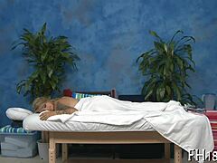 Hotty Gets Relaxing Massage