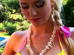 what a stunning babe with an intriguing vibe. she captivates everyone around her effortlessly in any setting.