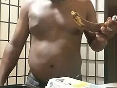 Cooking adventure with llamas after dark in the kitchen using bananas and food for free