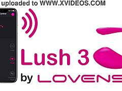 Some girls chat casually on webcam 😊