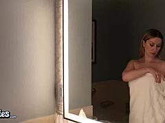 New - Violet Voss And Sydney Paige Threesome - Nookies