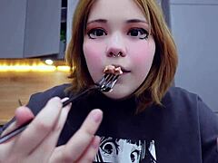 furiyssh enjoyed a casual mugbang session as the pretty chubby alternative amateur