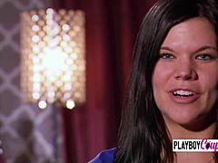 husband eats wifes coochie before party in red room