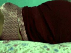 SANJANA AUNTY SHOWING ASS IN MAROON SAREE!