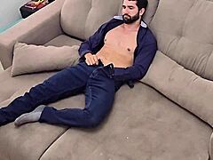 Jerking Off Brazilian Bodybuilder