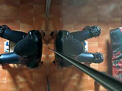 hey i'm chairtied, wanna fuck my face for 10 minutes until you cum in my mouth?