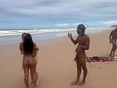 Amigas Gostam De Fuder Na Praia Pra Admirar A Natureza