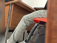 Maestra mexicana madura folla alumno en salon publico con tetas naturales grandes!