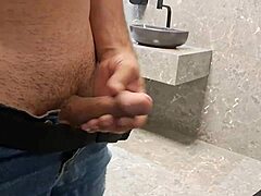 Oh man, Diogo Brasileiro... I-I can't stop touchin' myself watchin' this solo session, it's so hot...