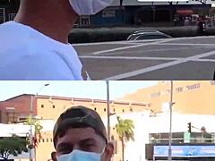 The narrative unfolds as a bold Colombian vendor explores Barranquilla's mysteries, blending community life and family tales in an adventurous journey.