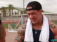 Adptube - universitaria negrita espa�ola con culazo de infarto es follada por musculoso