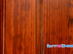 Teen ginger stepsis begs for dick