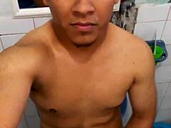 just masturbating so richly here all alone 😏  