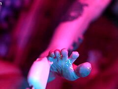 Cutie Piie Teases Bias Feet With Popsicle Rubs