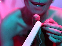 Cutie Piie Teases Bias Feet With Popsicle Rubs